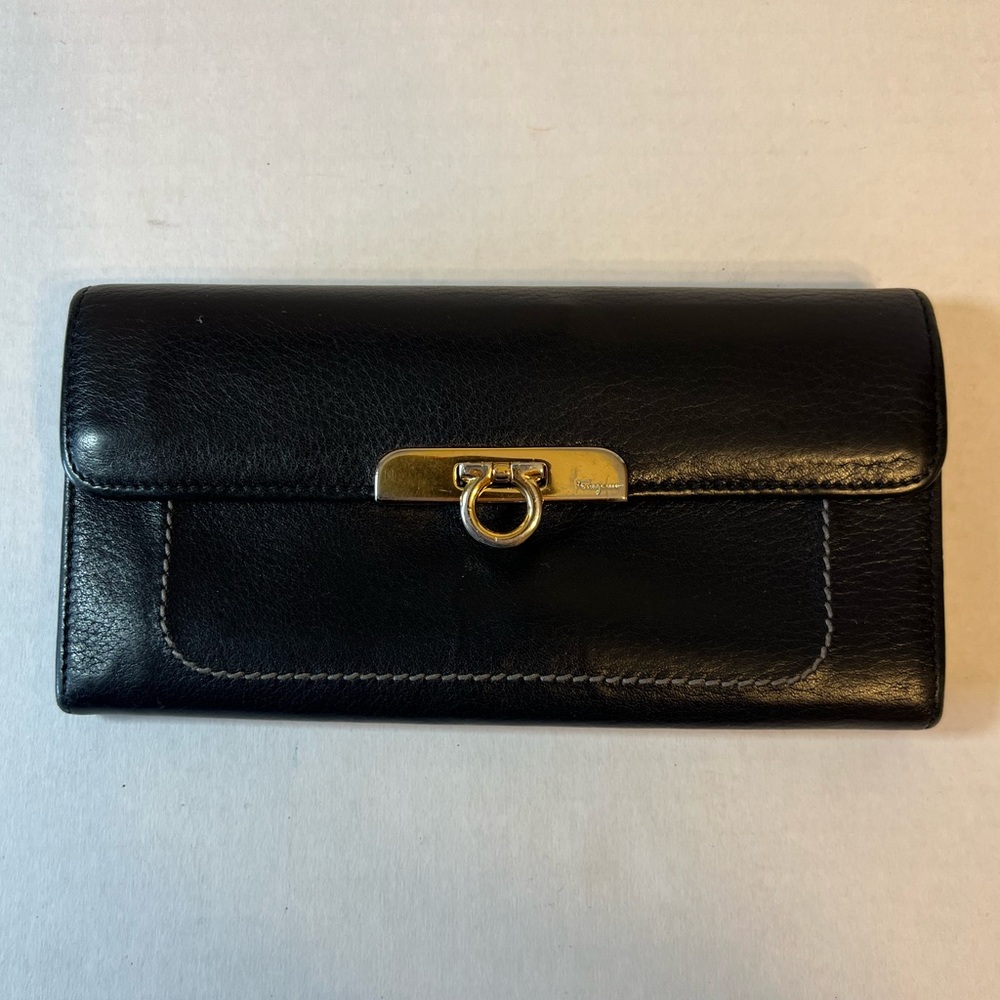 Salvatore Ferragamo, Continental‎ black leather wallet